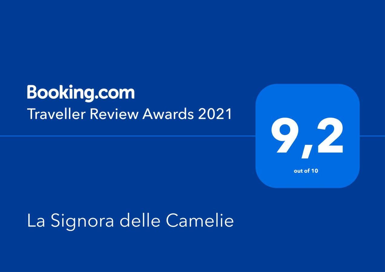 La Signora Delle Camelie Hotel Lesa Exterior foto